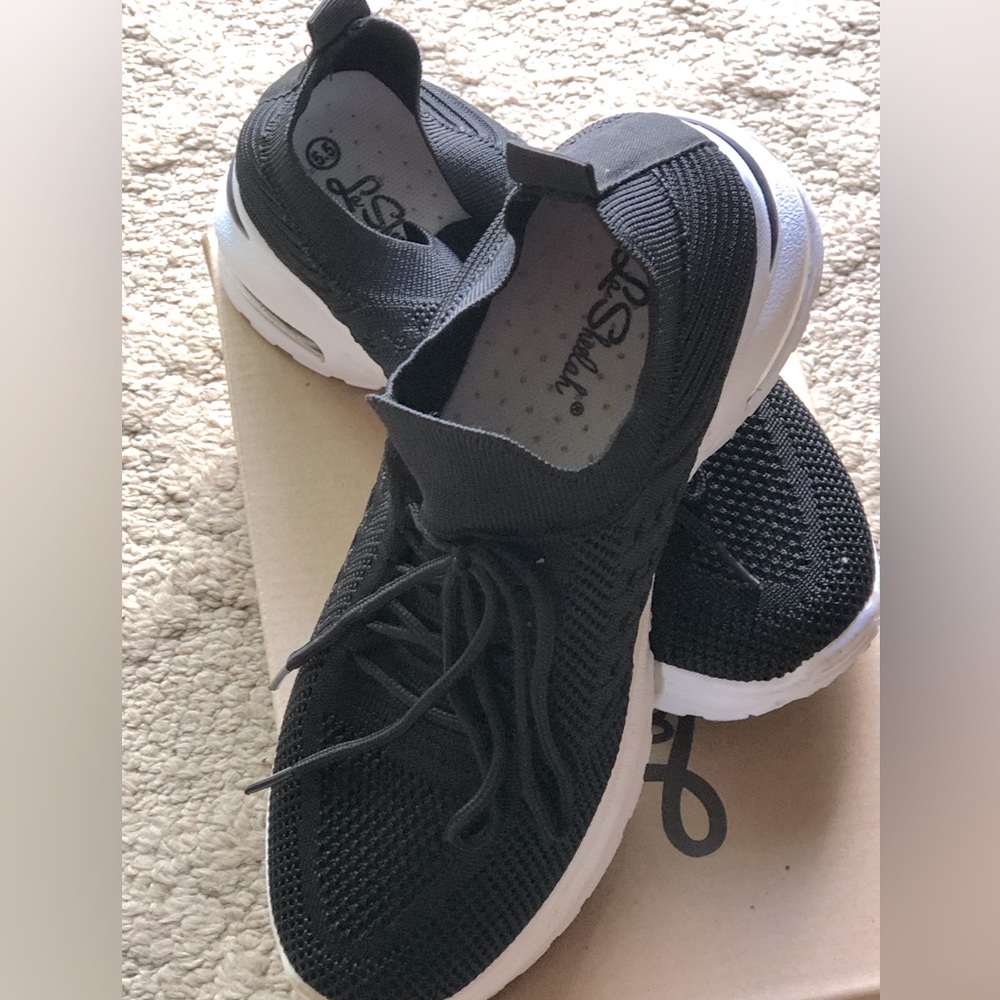 Slip on black Sporty sneakers - worn once